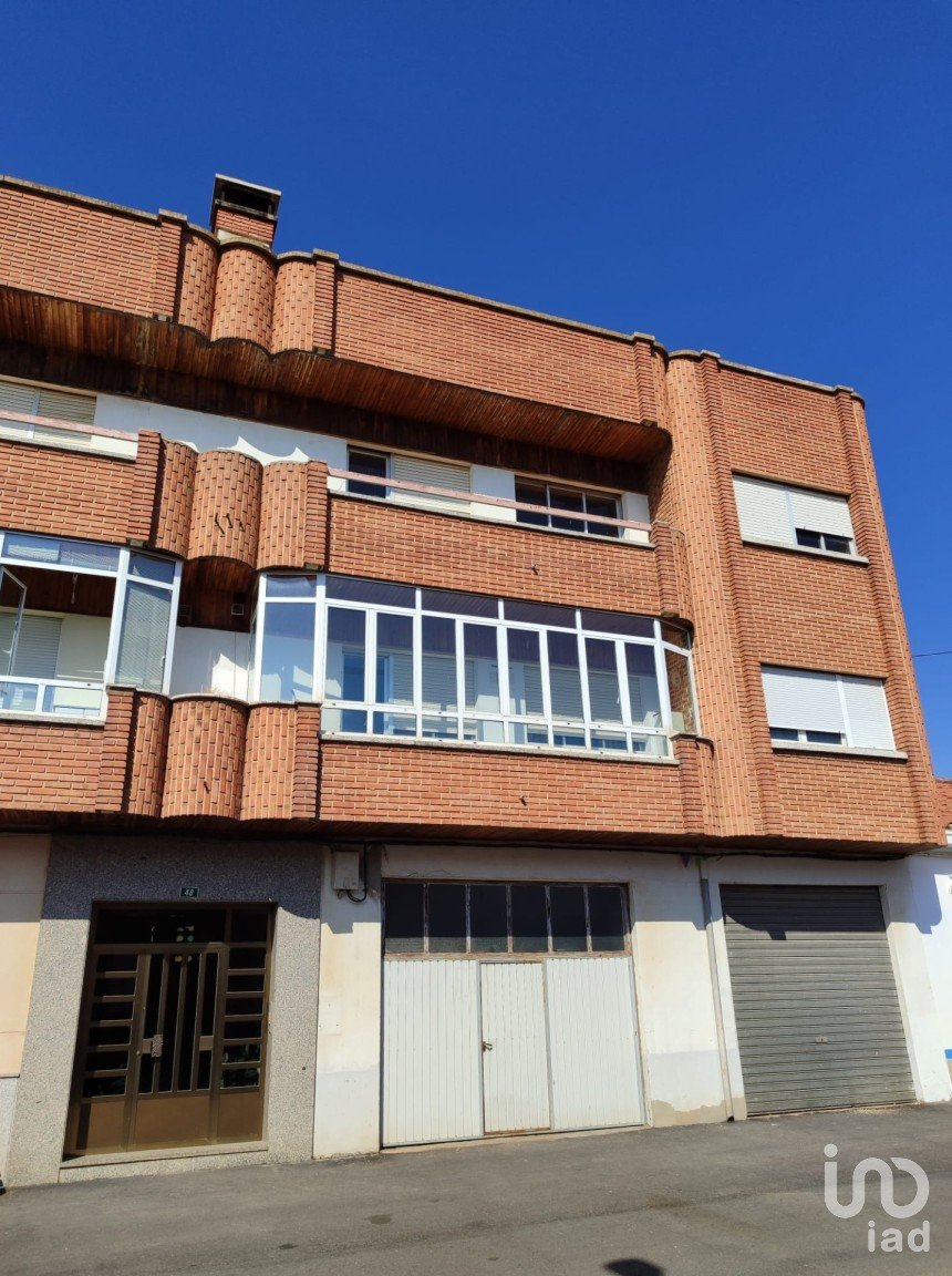 Appartement 3 chambres de 110 m² à Armellada (24284)