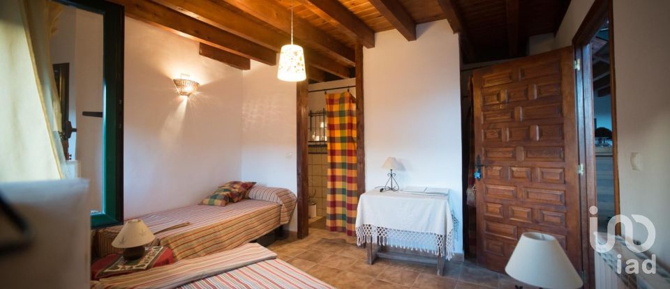 Lodge 8 bedrooms of 382 m² in Arcos de Jalón (42257)