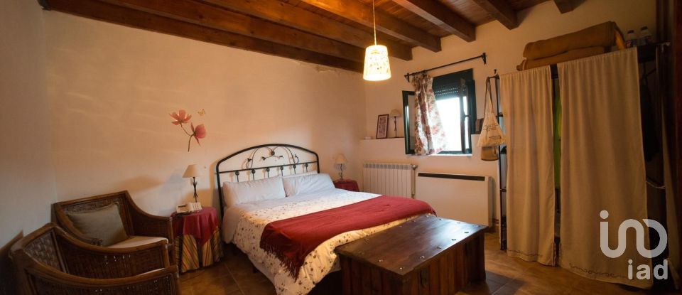 Lodge 8 bedrooms of 382 m² in Arcos de Jalón (42257)