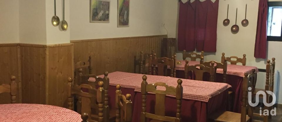 Lodge 8 bedrooms of 382 m² in Arcos de Jalón (42257)