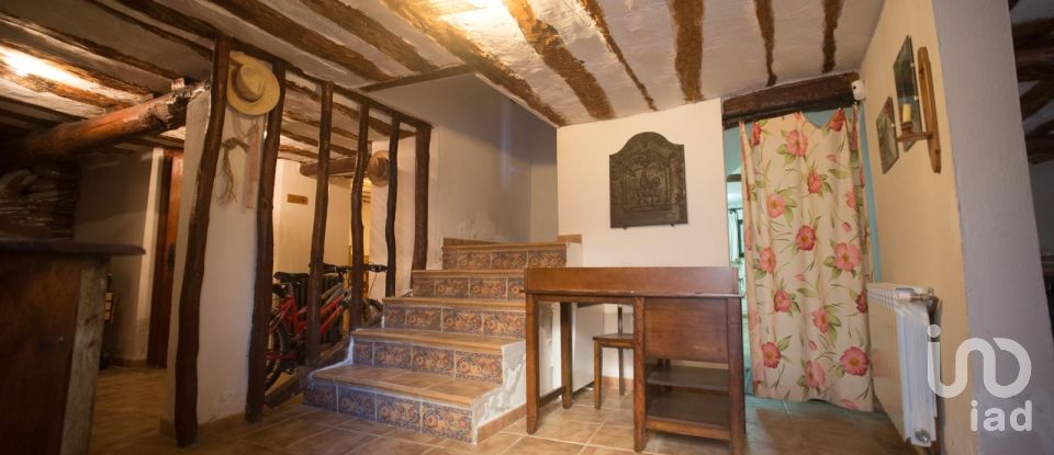 Lodge 8 bedrooms of 382 m² in Arcos de Jalón (42257)