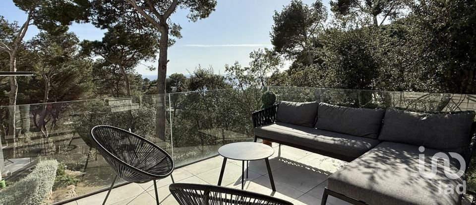 Maison 4 chambres de 135 m² à Tamariu (17212)