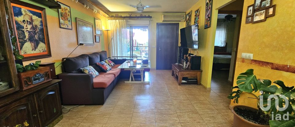 Piso 3 habitaciones de 181 m² en Almerimar (04711)