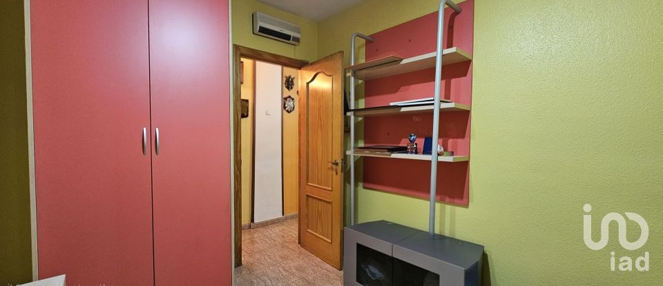 Piso 3 habitaciones de 181 m² en Almerimar (04711)