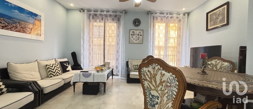 Pis 4 habitacions de 180 m² a Alicante/Alacant (03001)