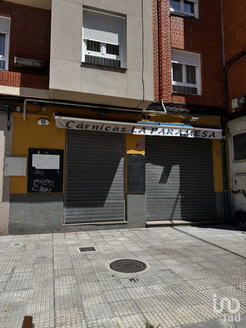 Boutique/Local commercial de 161 m² à León (24008)