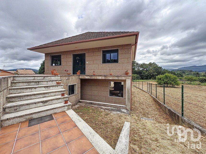 House 4 bedrooms of 331 m² in Pontevedra (36164)