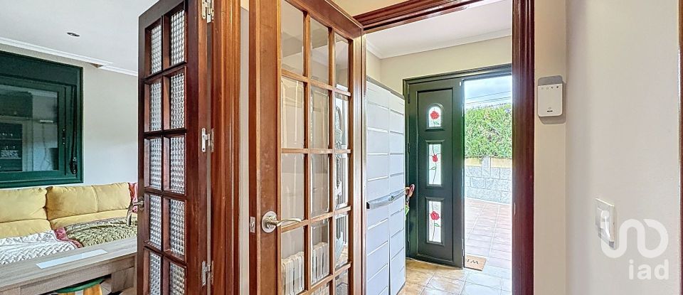 House 4 bedrooms of 331 m² in Pontevedra (36164)