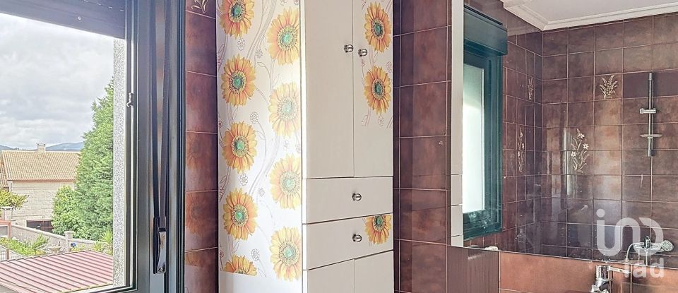 House 4 bedrooms of 331 m² in Pontevedra (36164)