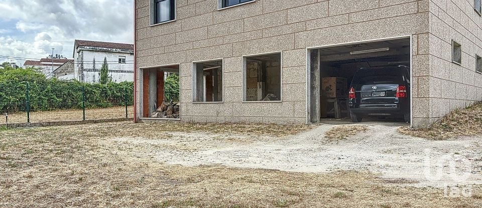 House 4 bedrooms of 331 m² in Pontevedra (36164)