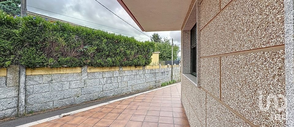 House 4 bedrooms of 331 m² in Pontevedra (36164)