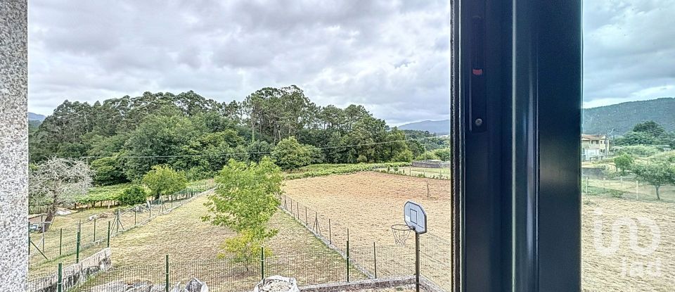 House 4 bedrooms of 331 m² in Pontevedra (36164)