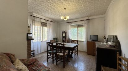 Casa de pueblo 5 habitaciones de 466 m² en - (03787)