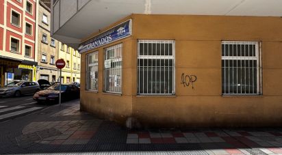 Shop / premises commercial of 161 m² in León (24003)