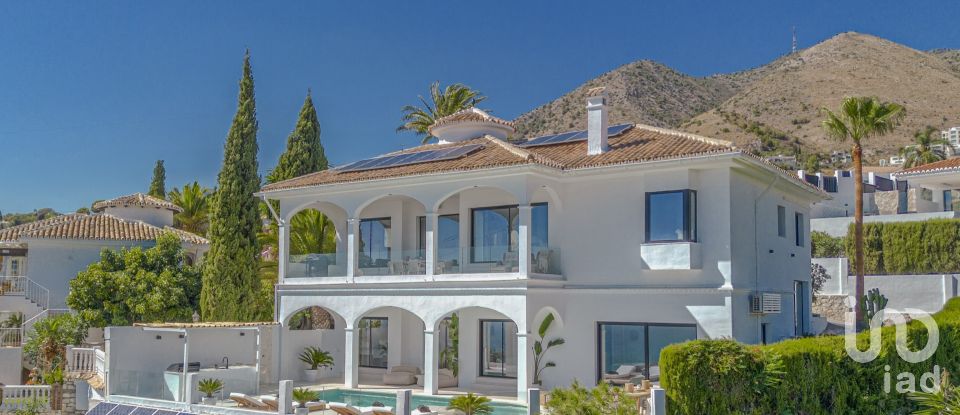House 5 bedrooms of 319 m² in Pueblo Benalmadena (29639)