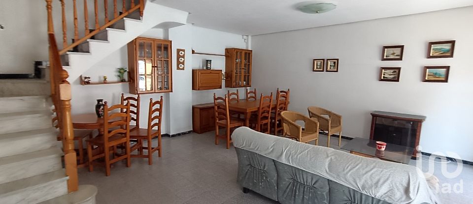 Habitatge unifamiliar  5 habitacions de 110 m² a Santa Pola (03130)