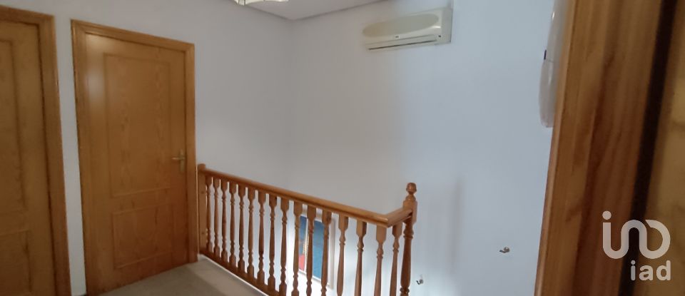 Habitatge unifamiliar  5 habitacions de 110 m² a Santa Pola (03130)