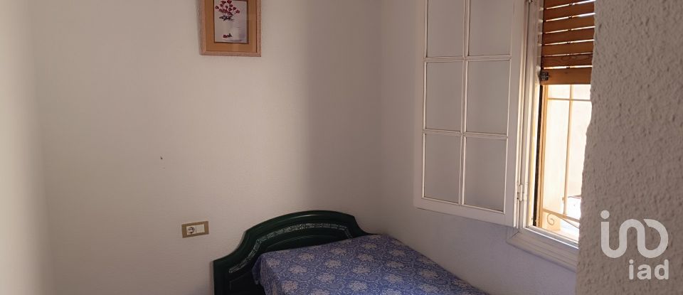 Habitatge unifamiliar  5 habitacions de 110 m² a Santa Pola (03130)