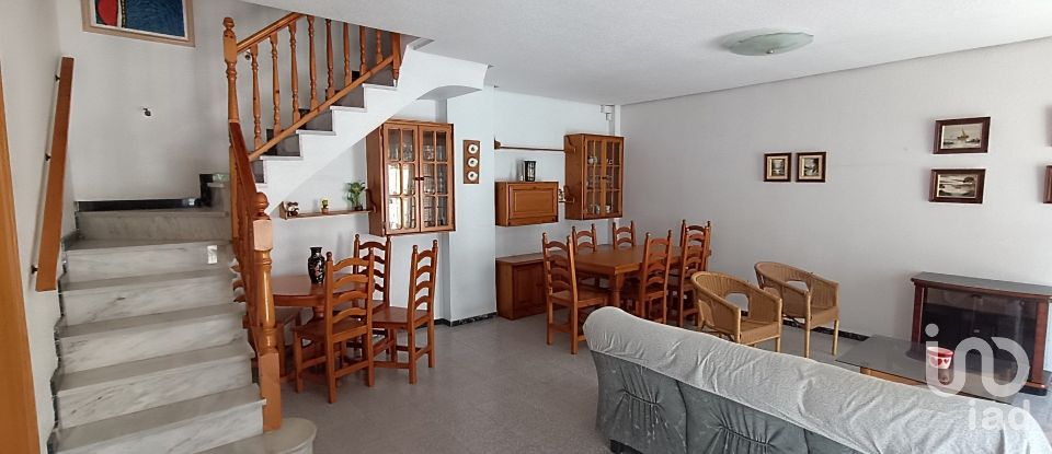 Habitatge unifamiliar  5 habitacions de 110 m² a Santa Pola (03130)