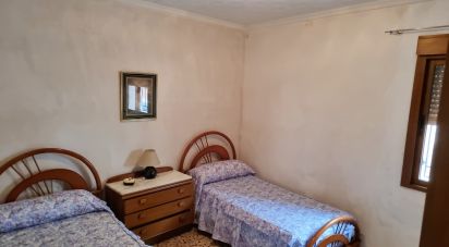 House/villa 5 bedrooms of 174 m² in Salinas (03638)