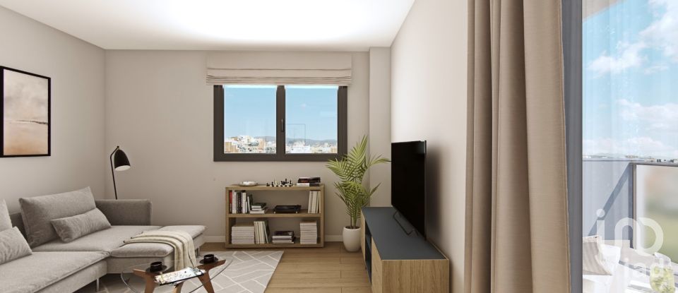 Penthouse 3 bedrooms of 83 m² in Badalona (08912)