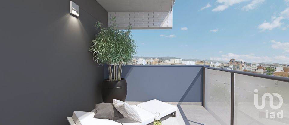 Penthouse 3 bedrooms of 83 m² in Badalona (08912)