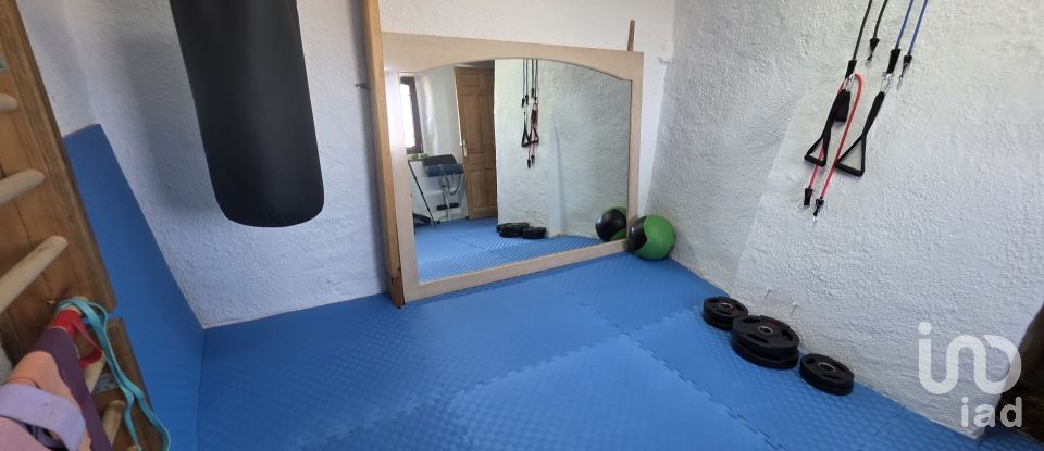 Maison 4 chambres de 224 m² à Les Oluges (25214)