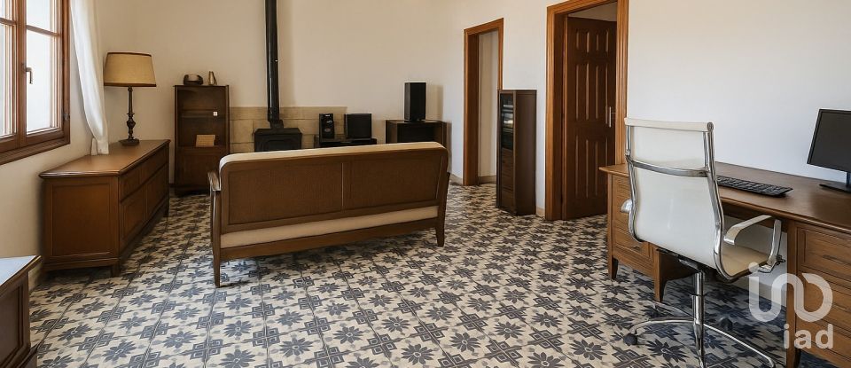 Maison 4 chambres de 224 m² à Les Oluges (25214)