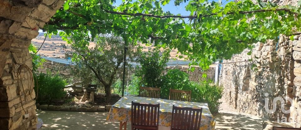 Maison 4 chambres de 224 m² à Les Oluges (25214)