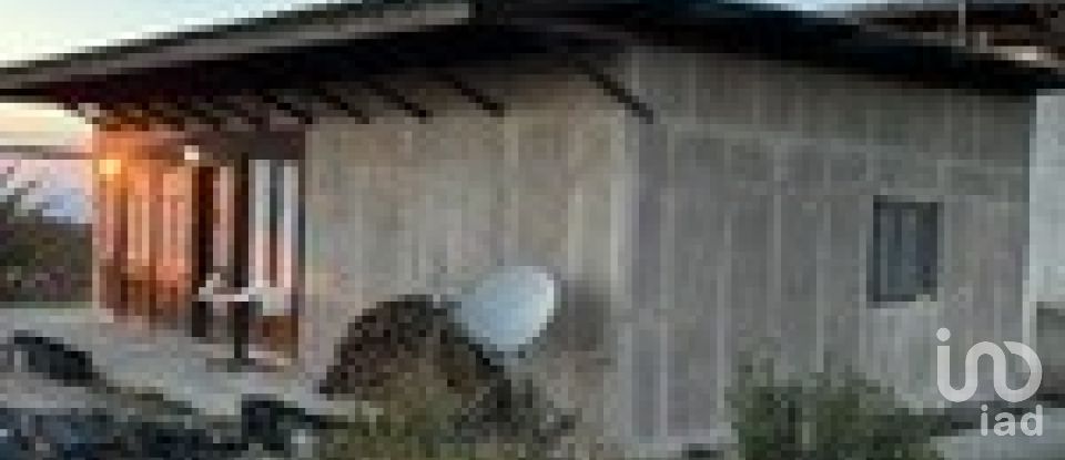 Lodge 3 bedrooms of 200 m² in Mequinenza (50170)