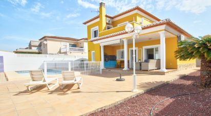 House 4 bedrooms of 218 m² in Ondara (03760)