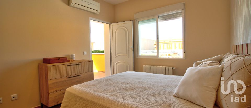 House 4 bedrooms of 218 m² in Ondara (03760)