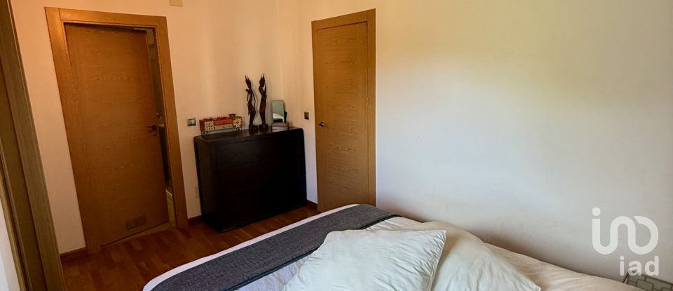 Appartement 3 chambres de 88 m² à Salinas (33405)