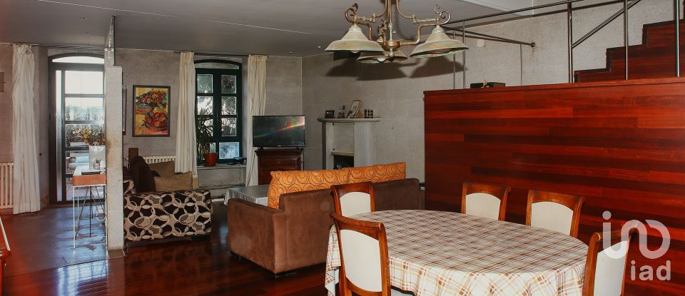 Village house 5 bedrooms of 238 m² in Vilarello (27360)