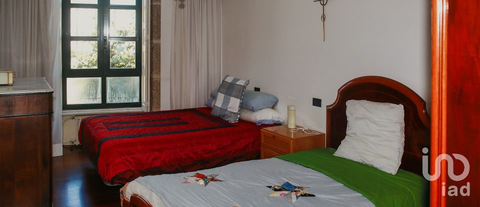 Village house 5 bedrooms of 238 m² in Vilarello (27360)