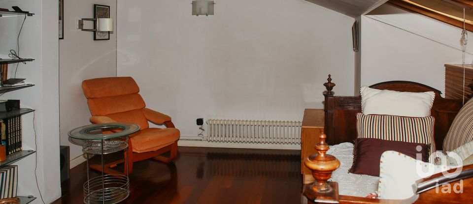 Village house 5 bedrooms of 238 m² in Vilarello (27360)