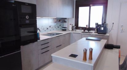 Pis 2 habitacions de 104 m² a Pilar de la Horadada (03190)