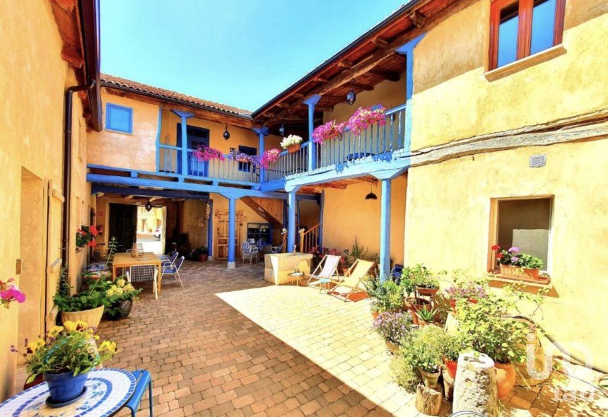 Hotel 2 * de 506 m² en Villares de Órbigo (24288)