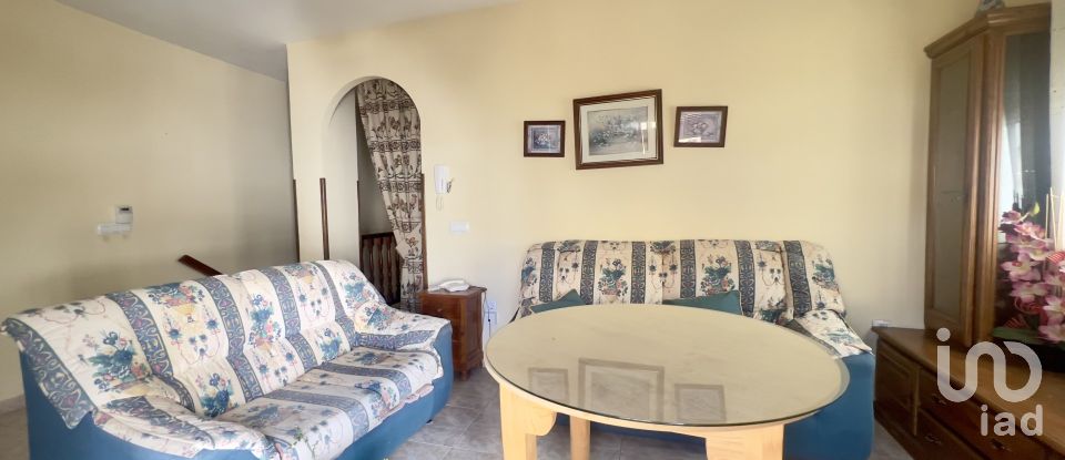 Townhouse 3 bedrooms of 220 m² in Villamiel (10893)