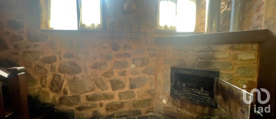 Townhouse 3 bedrooms of 220 m² in Villamiel (10893)