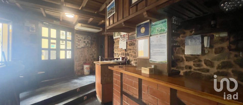 Townhouse 3 bedrooms of 220 m² in Villamiel (10893)