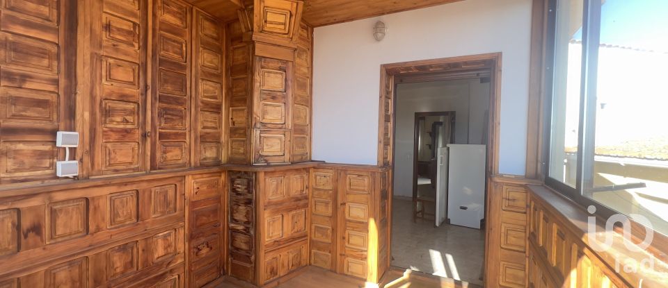 Townhouse 3 bedrooms of 220 m² in Villamiel (10893)