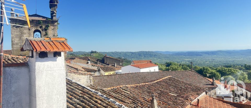 Townhouse 3 bedrooms of 220 m² in Villamiel (10893)