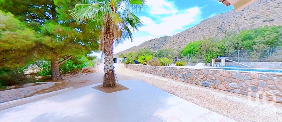 Maison 3 chambres de 191 m² à El/Hondon de Las Nieves Fondo de Les Neus (03688)