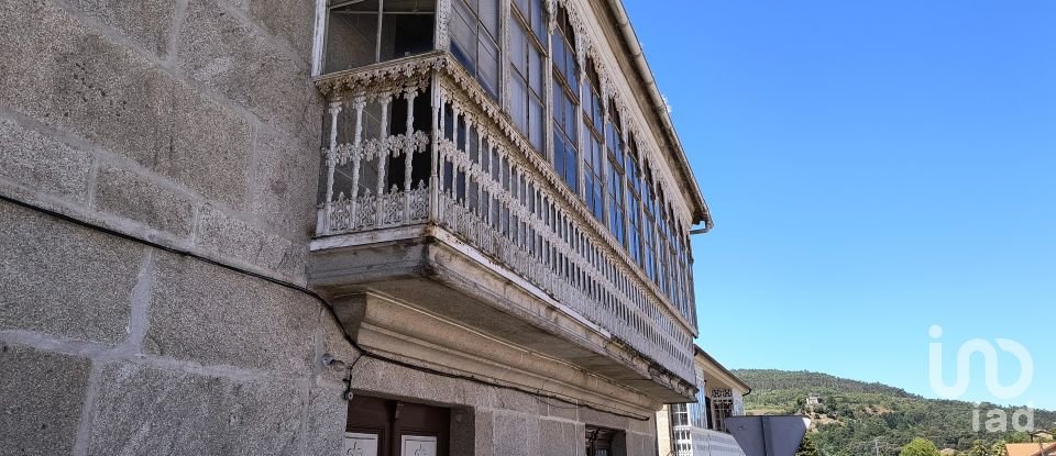 Mansion 3 bedrooms of 400 m² in Vilasobroso (36879)