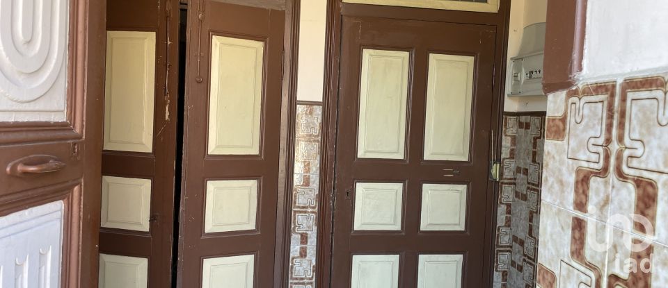 Mansion 3 bedrooms of 400 m² in Vilasobroso (36879)