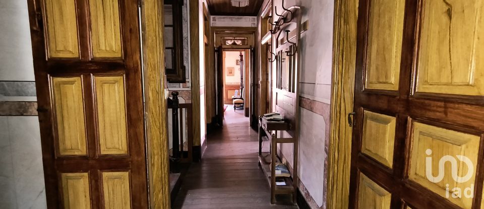 Mansion 3 bedrooms of 400 m² in Vilasobroso (36879)