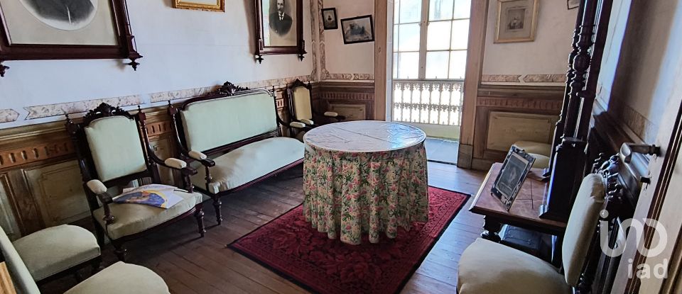 Mansion 3 bedrooms of 400 m² in Vilasobroso (36879)