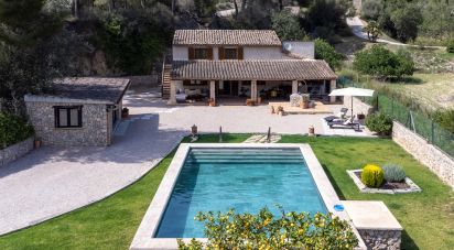 Country home 4 bedrooms of 312 m² in Calvia (07184)