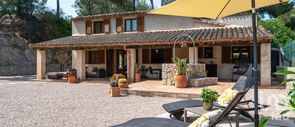 Casa rústica 4 habitacions de 312 m² a Calvia (07184)